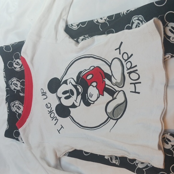 Child's Mickey outfit - Picture 2 of 3